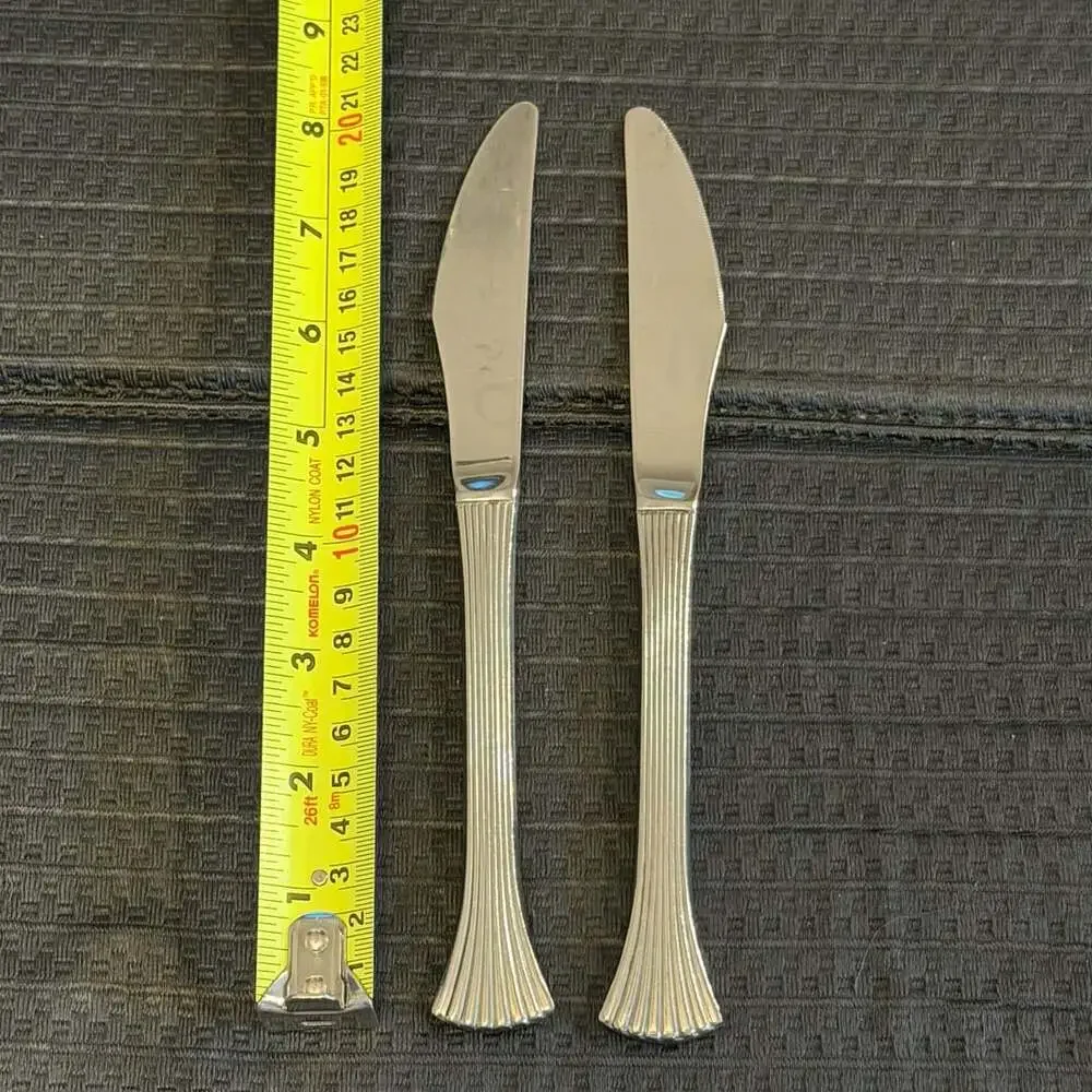 Reed & Barton Rebacraft Bretton Woods Shell Dinner Knives Stainless Set of 2